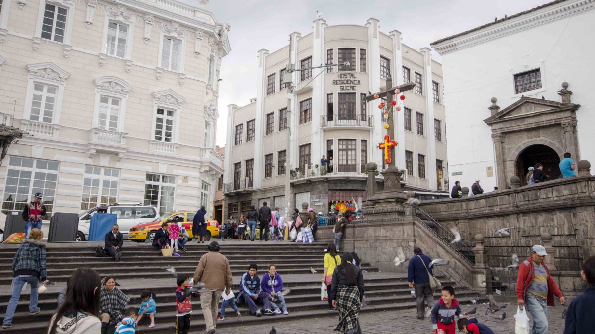 The entrance to the Chapel of Cantuña is on the corner of the atrium (upper right hand side of the photo) | ©Angela Drake