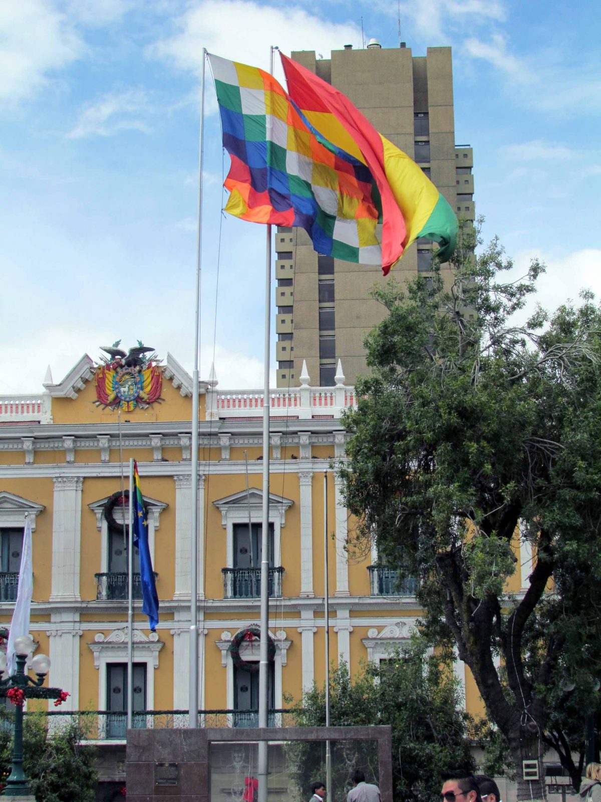 Flags flying at the Palacio de Gobierno, La Paz, Bolivia | ©Angela Drake