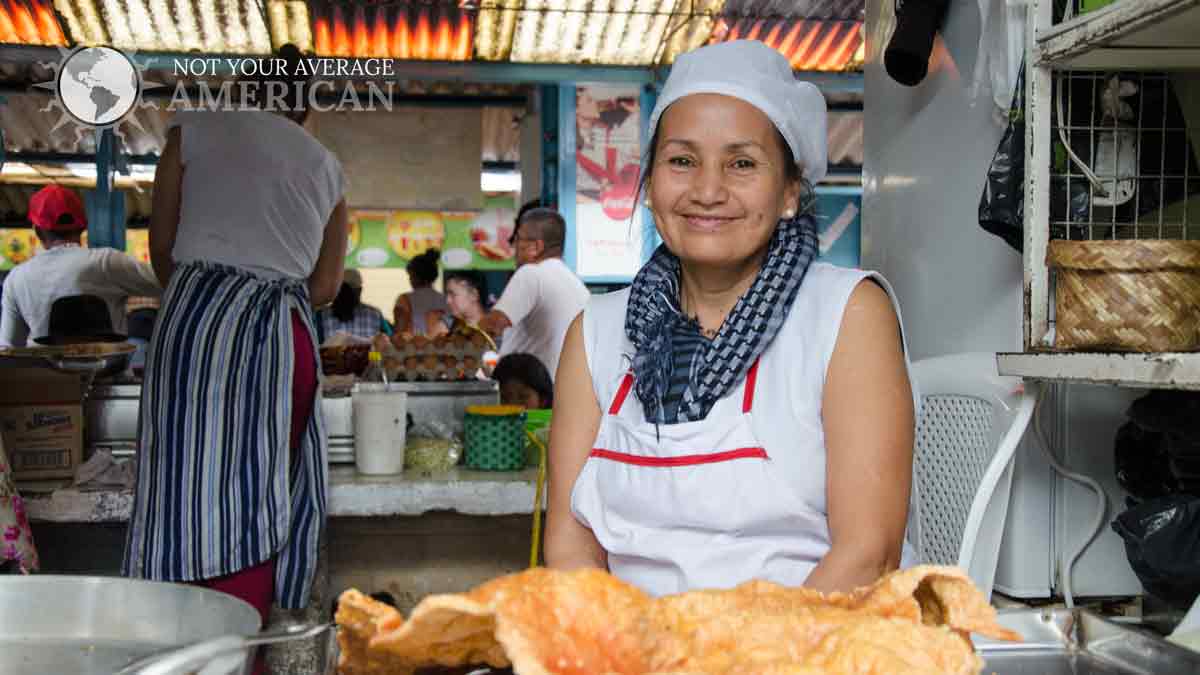 Rosario Tababango; Mercado 24 de Mayo, Otavalo, Ecuador.