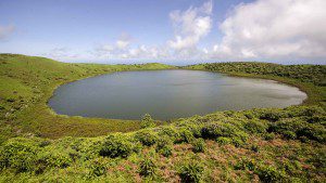 El Junco, a Crater Lake