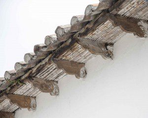 Straw and Tilework of the oldest church in Ecuador, Iglesia del Balbanera, Colta Detail of the oldest church in Ecuador, the Iglesia de Balbanera, Colta | © Angela Drake