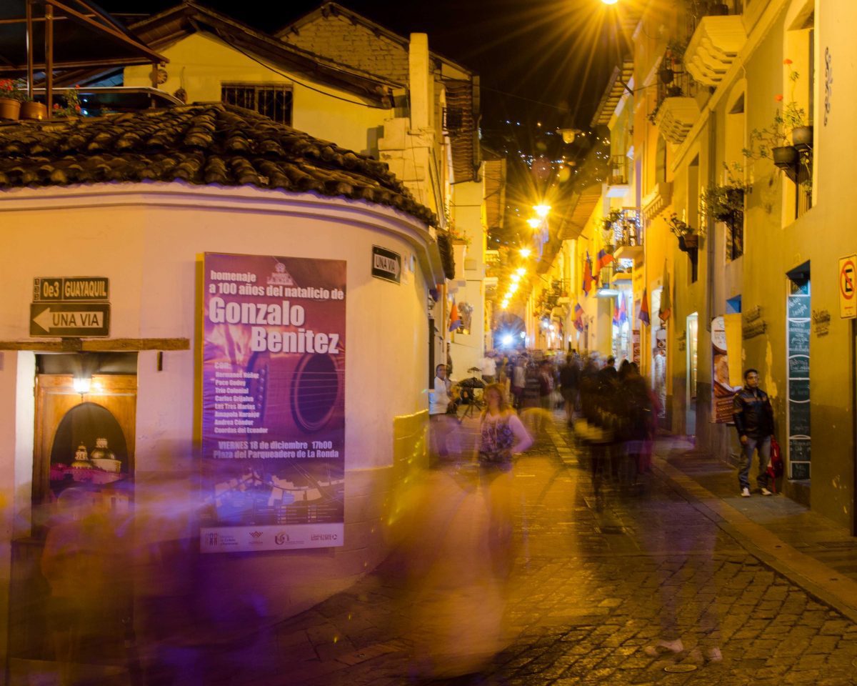 An evening crowd in La Ronda, Historic Quito, Ecuador | © Angela Drake