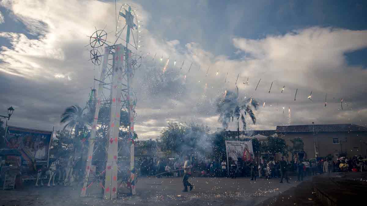 Traditional Fireworks outside of the El Quinche Church in Ecuador | © Angela Drake