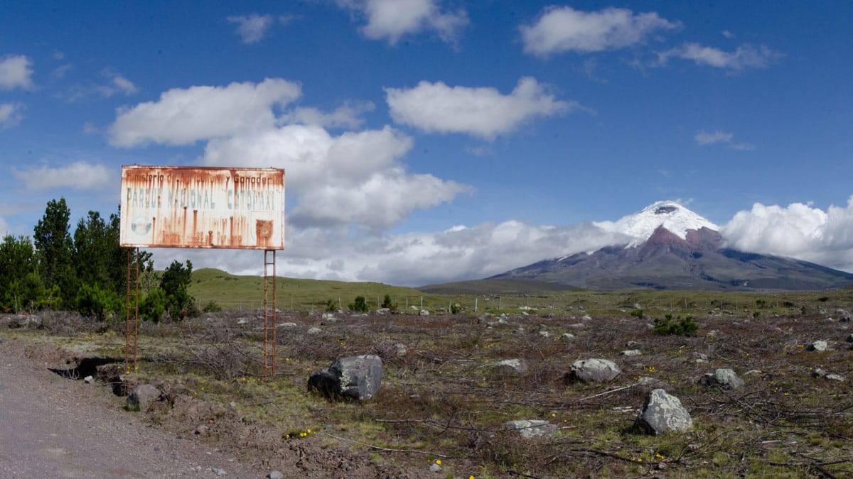 Cotopaxi desde la entrada norte | Abril 2016 | ©Angela Drake