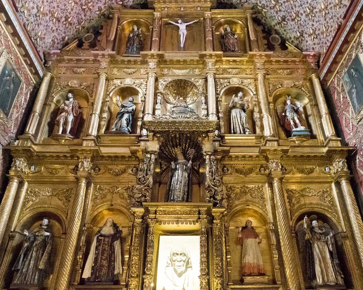 Altarpiece; Museo Santa Clara, Bogota, Colombia | ©Ernest Drake