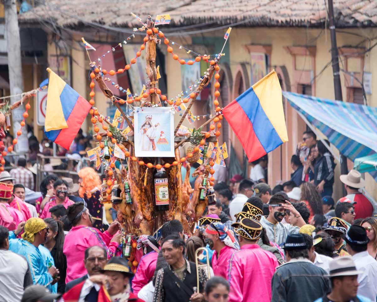 El Ashangero Carrying the Ashanga, Mama Negra, Latacunga, Ecuador | ©Angela Drake