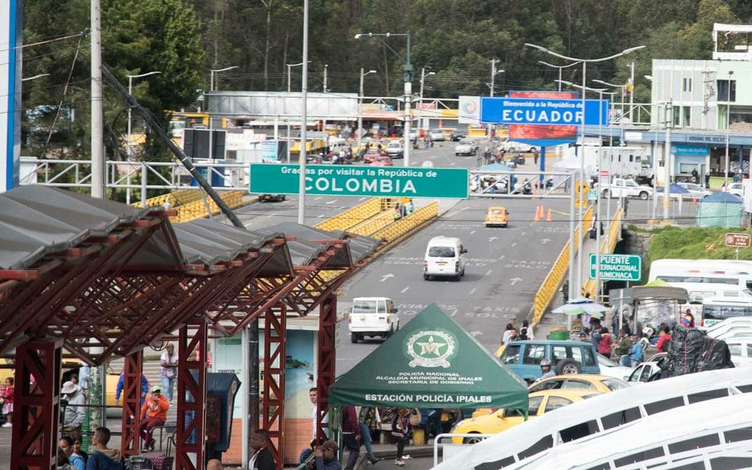 Border Crossing from Colombia into Ecuador