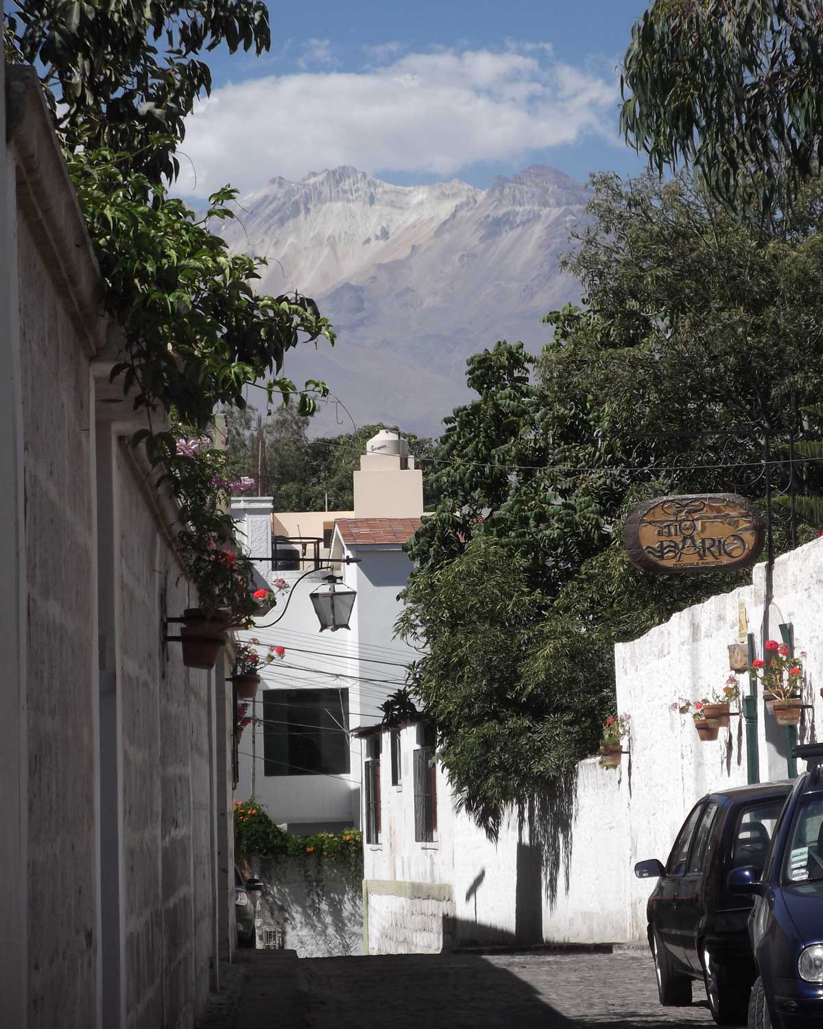 Chachani Volcano from the streets of Arequipa, Peru | ©Eleanor Hughes