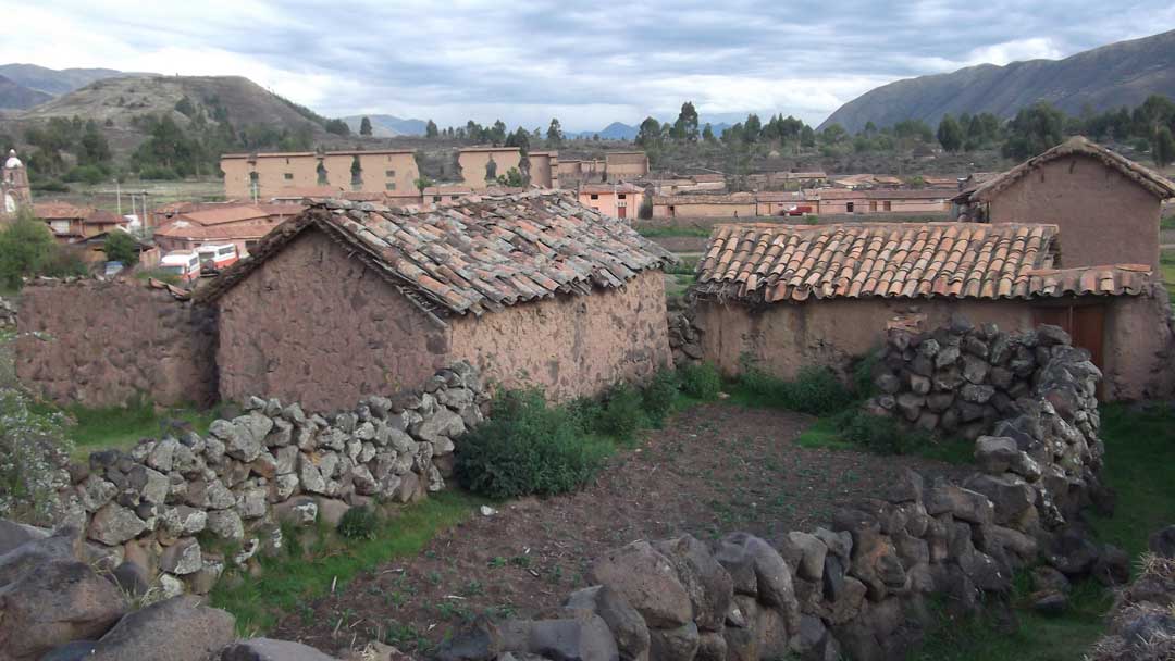 Rural Raqchi, Peru | ©Eleanor Hughes