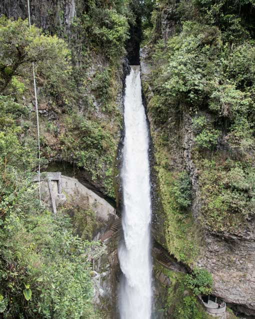 View of the Pailon del Diablo Waterfall, Rio Verde, Ecuador | ©Angela Drake