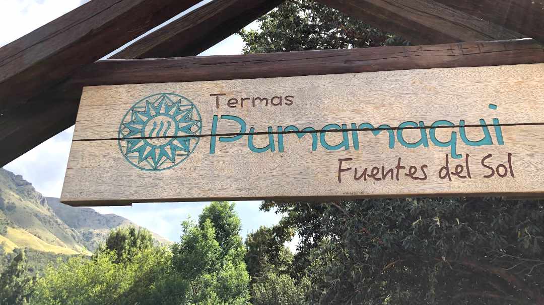 Lectura de signos de madera: Termas Pumamaqui, Fuentes del Sol