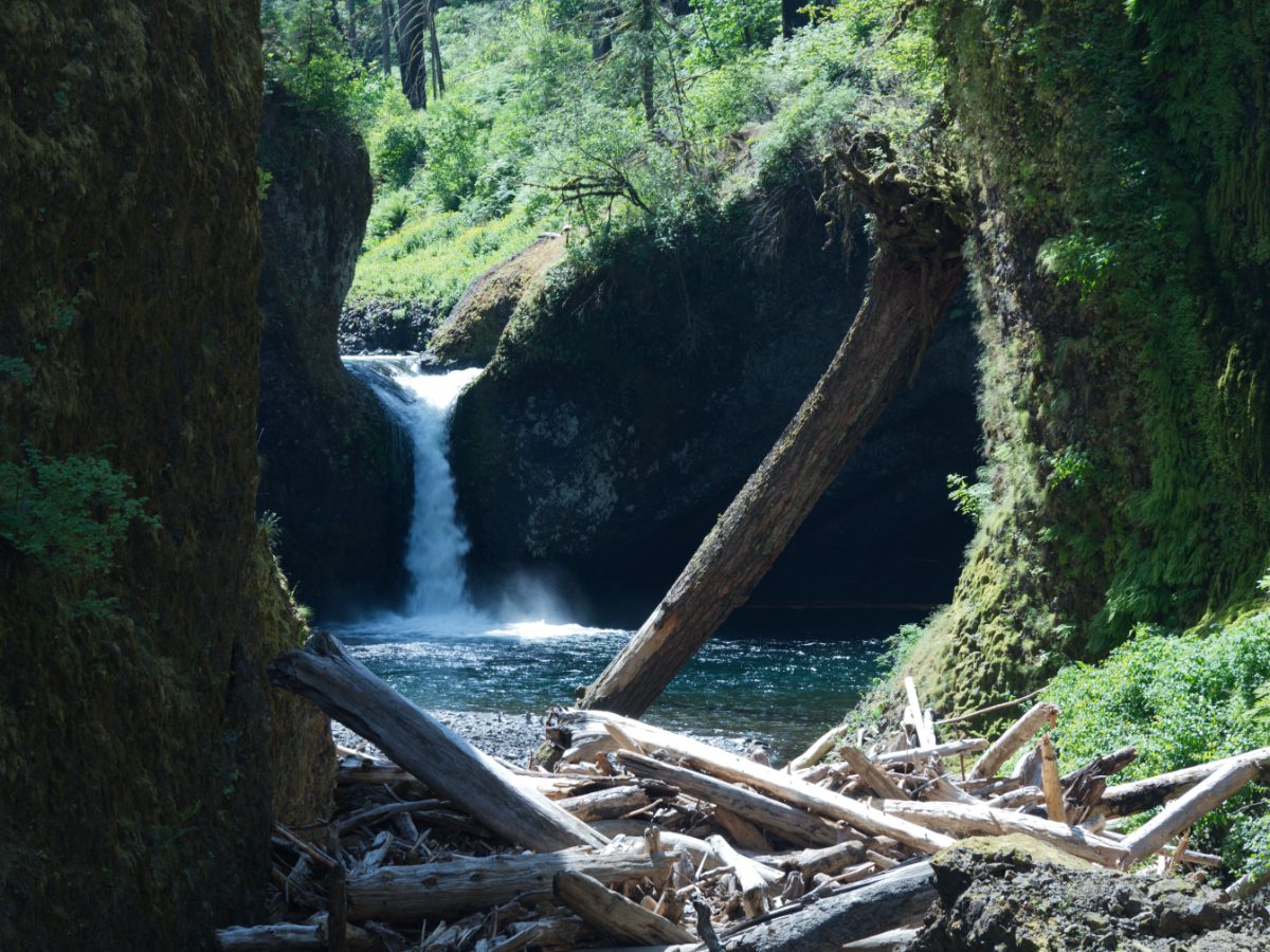 Punch Bowl Falls, Eagle Creek Trail | ©Angela Drake Punch Bowl Falls, view from lower trail by crossing Eagle Creek.