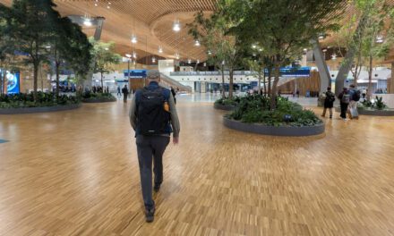 Gossamer Gear Aero Jet Review: Best Small Carry-On?